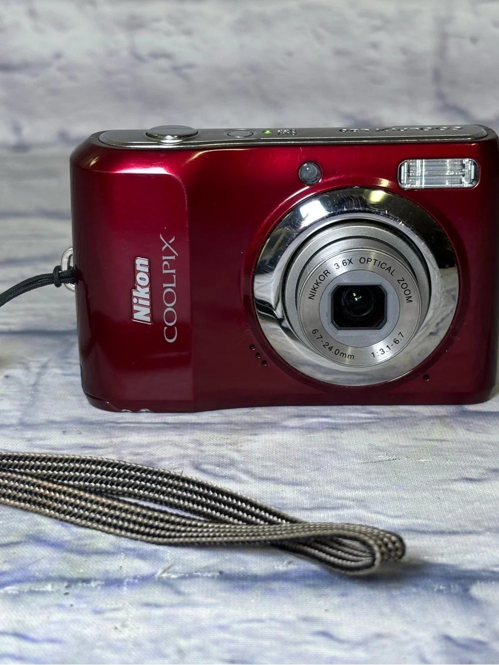 Nikon coolpix l20